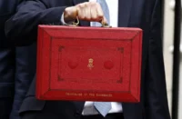 Britain’s Budget Deficit Surges Past Forecasts, Raising Fiscal Concerns