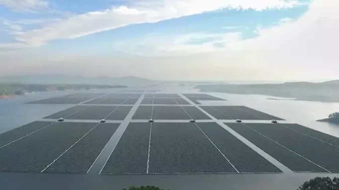 Indonesia Opens $12.3 Billion in Infrastructure Projects to Global Investors