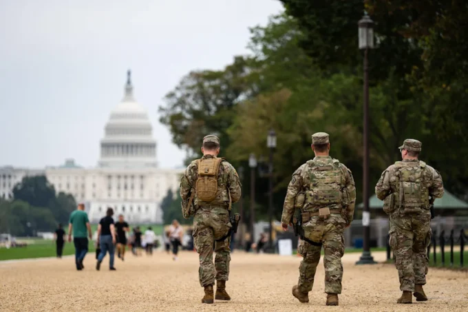 Federal Shutdown Extends into Third Week as Military Pay Secured But Economic Damage Accelerates