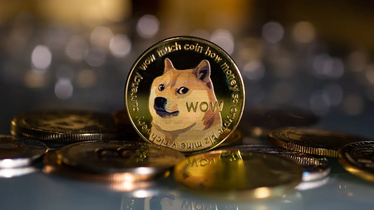 Dogecoin Rallies 6% to $0.181 as Trading Volume Surges Amid Renewed Meme Coin Momentum
