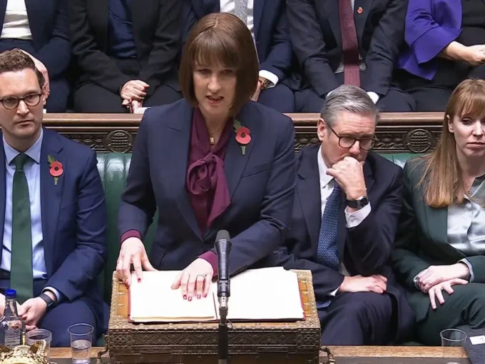 UK Records Steepest Household Income Decline Among G7 Nations as Tax Burden Rises