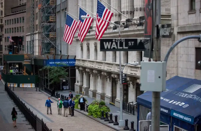 Corporate Bond Credit Spreads Hit Historic Lows as Market Prices in Economic Resilience